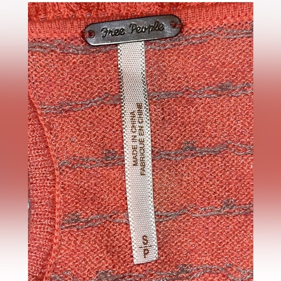 Free People PEACH WOOL Sweater Puff Sleeves Scoop Fringe Neck Gray Dots Keyhole - Picture 2 of 12